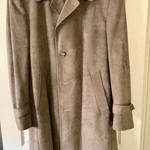 Men’s Ultra Suede Overcoat – Size 40 – Classic Tailored Style – Excellent Condit